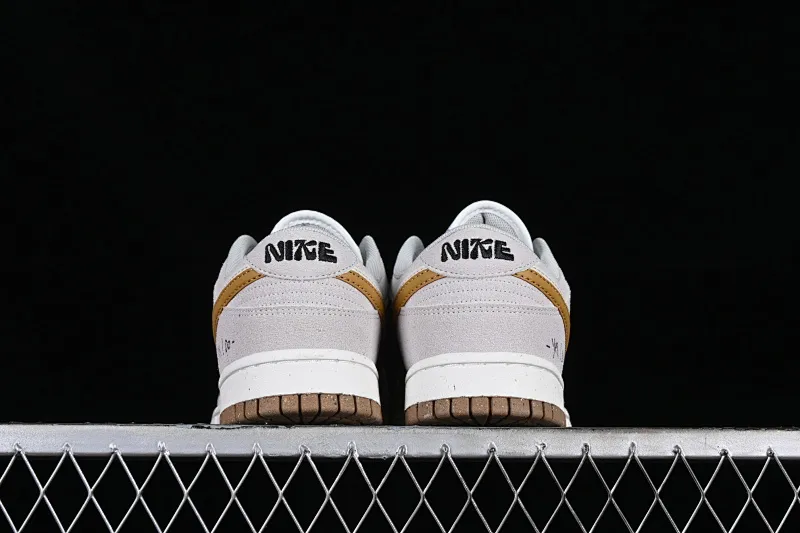 All Categories Nk SB Dunk Series Nk SB Dunk Low Low-top sneakers Cost-effective version Nk SB Dunk Low "85" double hook SB low-top sports and leisure sneakers DO9457-105
